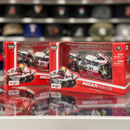 Maisto Ducati Corse Desmosedici 'Troy Bayliss #21' 1/18 Scale Diecast Racing Motorcycle | New - Product Image