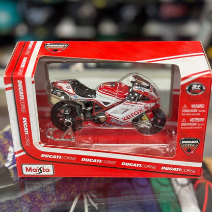 Maisto Ducati Corse 'Xerox' Red/White 1/18 Scale Diecast Racing Motorcycle | New - Product Image