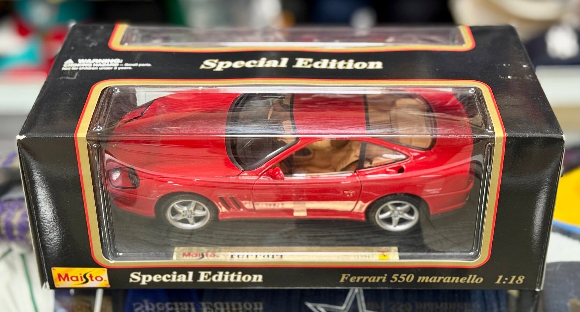 Maisto Ferrari 550 Maranello Red 1/18 Scale Diecast Model Car | New - Product Image
