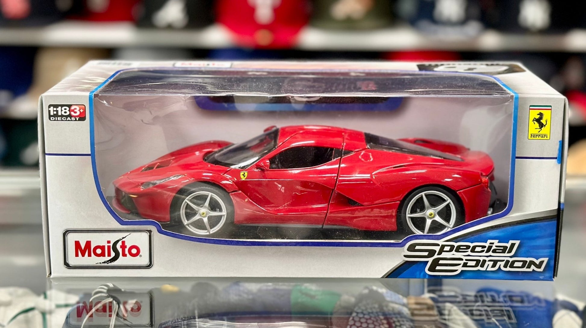 Maisto Ferrari LaFerrari Red/Red w/ Silver Wheels 1/18 Scale Diecast Model Car | New - Product Image