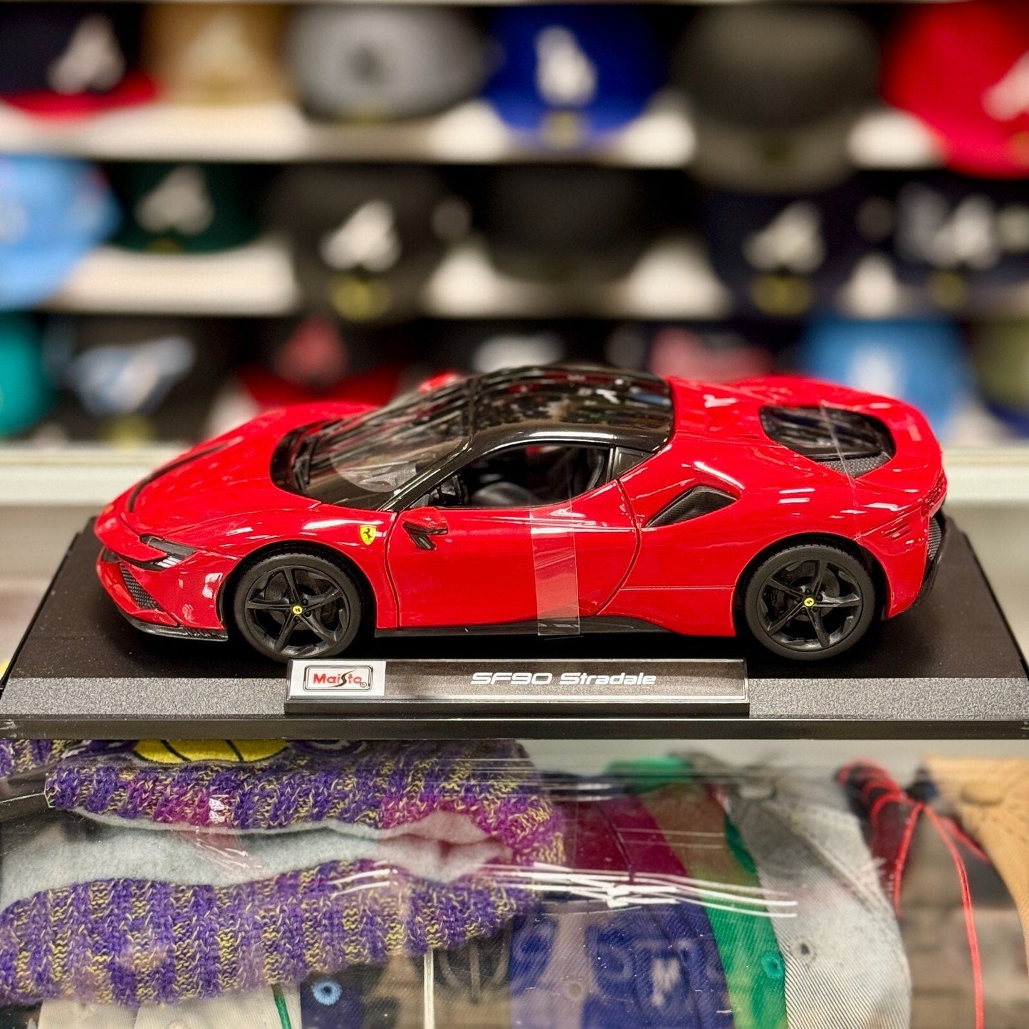 Maisto Ferrari SF90 Red 1/18 Scale Diecast Model Car | New - Product Image