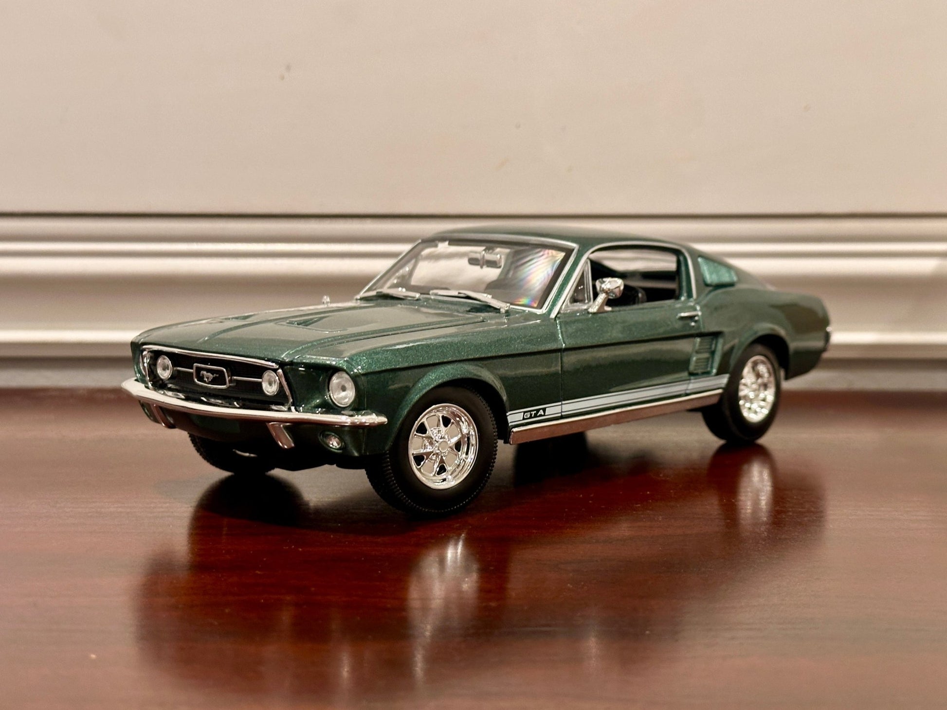 Maisto Ford Mustang GTA Fast Back Green 1/18 Scale Diecast Model Car | New - Product Image