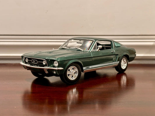 Maisto Ford Mustang GTA Fast Back Green 1/18 Scale Diecast Model Car | New - Product Image