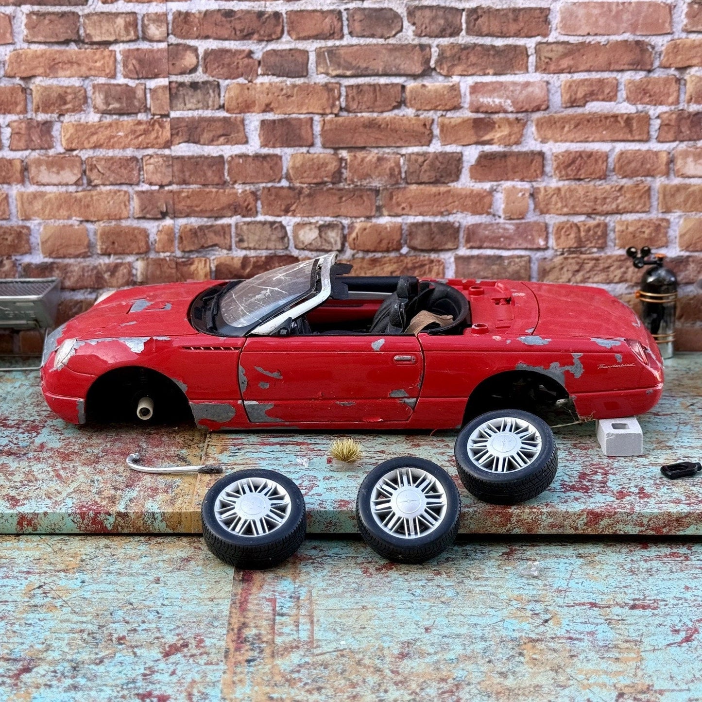 Maisto Ford Thunderbird Convertible Red 1/18 Scale Diecast Model Car | Diorama Parts Car - Product Image