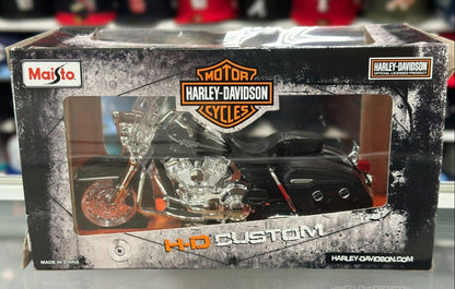 Maisto Harley Davidson FLHR Road King Classic Motorcycle 1/12 Scale Diecast Model Bike | New - Product Image