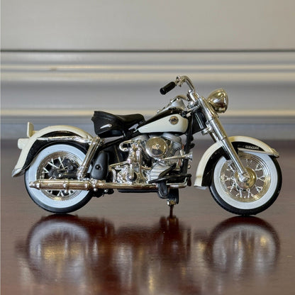 Maisto Harley Davidson Road King Creme 1/18 Scale Diecast Model Bike - Product Image