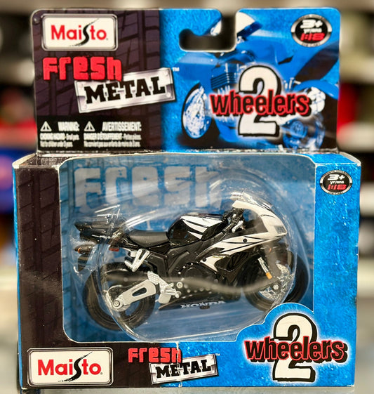 Maisto Honda 1/18 Scale Diecast Model Bike | New - Product Image