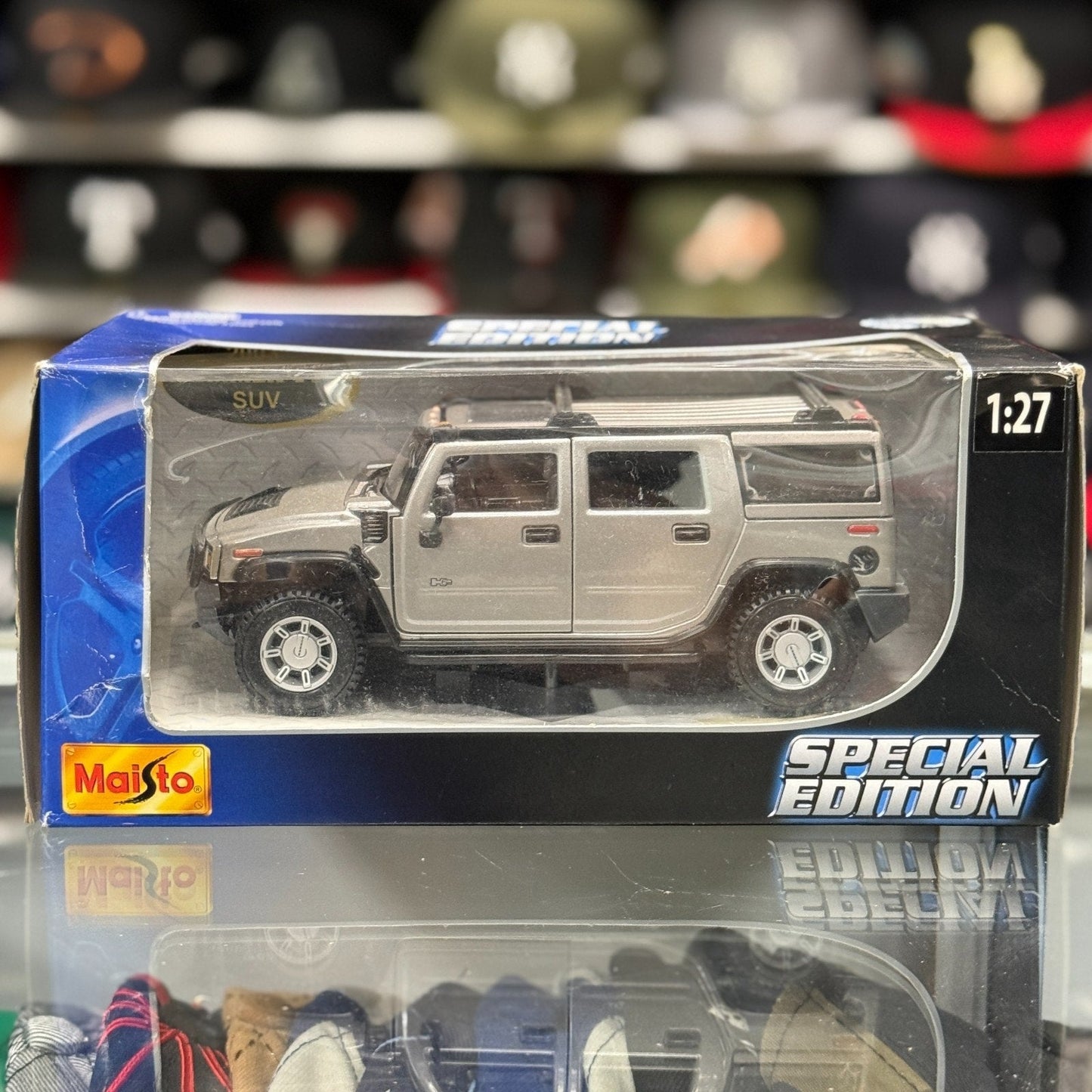 Maisto Hummer H2 Gray 1/27 Scale Diecast Model Car | New - Product Image