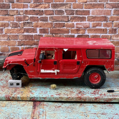Maisto Hummer Station Wagon on Base Red 1/18 Scale Diecast Model Car | Diorama Parts Car - Product Image