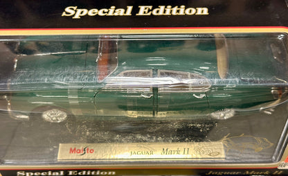 Maisto Jaguar Mark II 1/18 Scale Diecast Model Car | New - Product Image