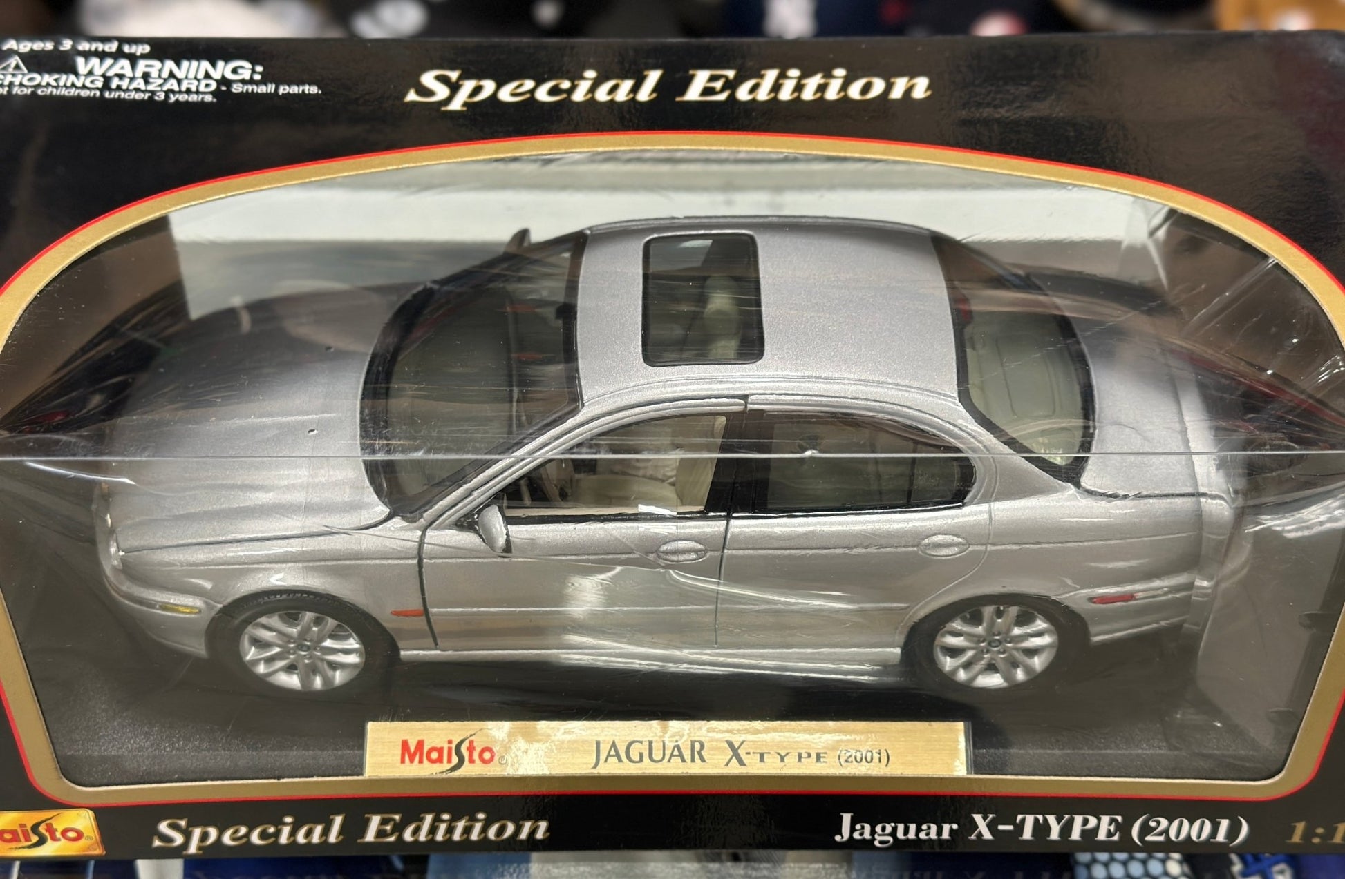 Maisto Jaguar X-Type Silver 1/18 Scale Diecast Model Car | New - Product Image