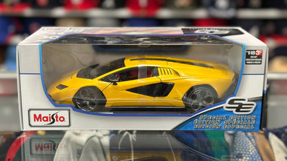 Maisto Lamborghini Countach Yellow 1/18 Scale Diecast Model Car | New - Product Image