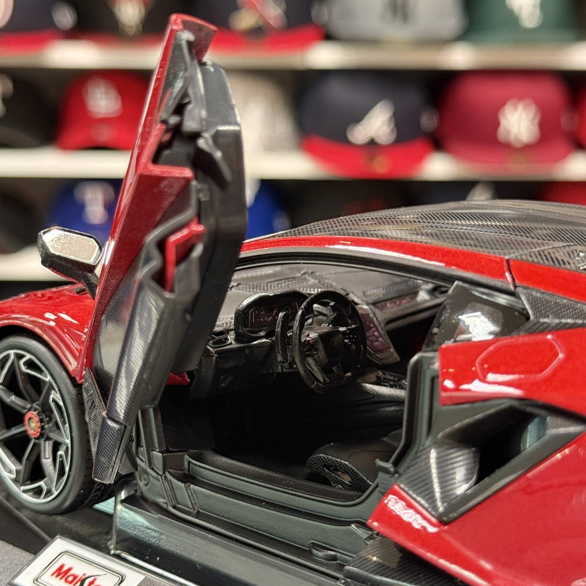 WORLD EXCLUSIVE - Maisto 1:18 Lamborghini Fenomeno in Deep Rosso Metallic RARE - Product Image