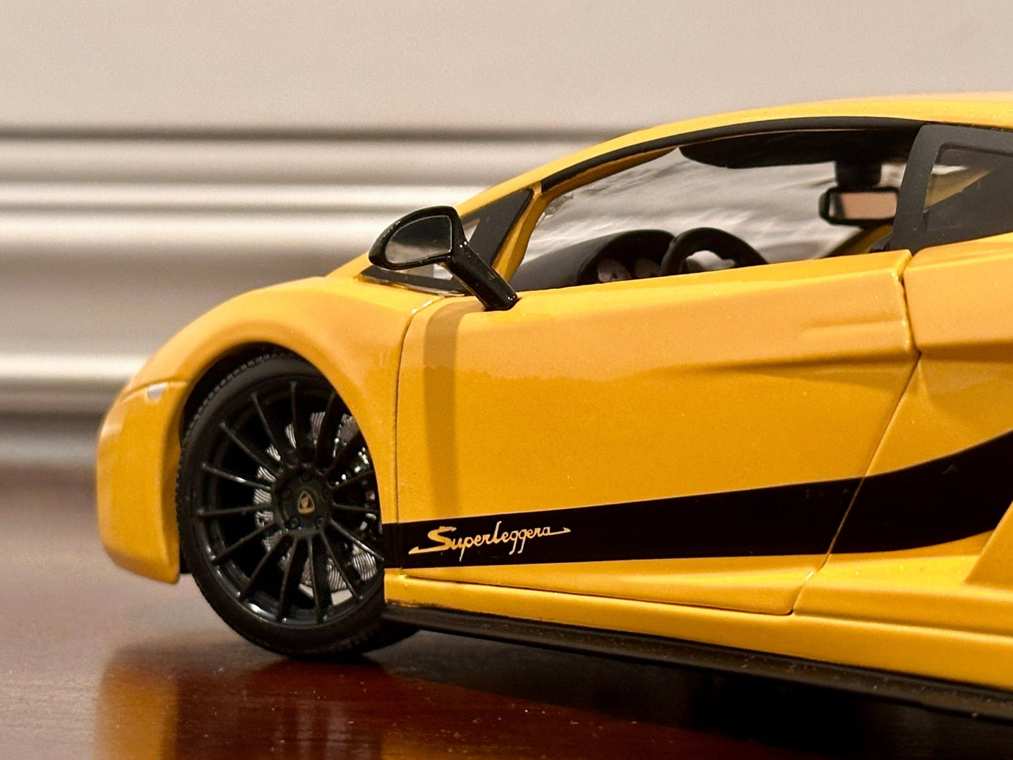 Maisto Lamborghini Gallardo Superleggera Yellow 1/18 Scale Diecast Model Car - Product Image
