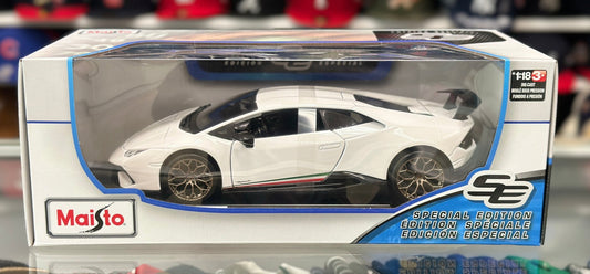 Maisto Lamborghini Huracan Performante White 1/18 Scale Diecast Model Car | New - Product Image