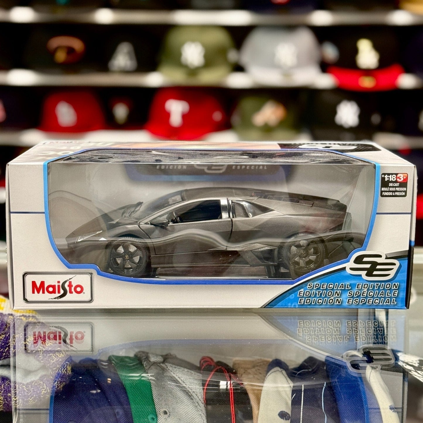 Maisto Lamborghini Reventon Matte Gray 1/18 Scale Diecast Model Car | New - Product Image