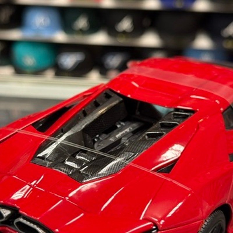Maisto Lamborghini Revuelto Rosso Corsa Red 1/18 Scale Diecast Model Car | New - Product Image
