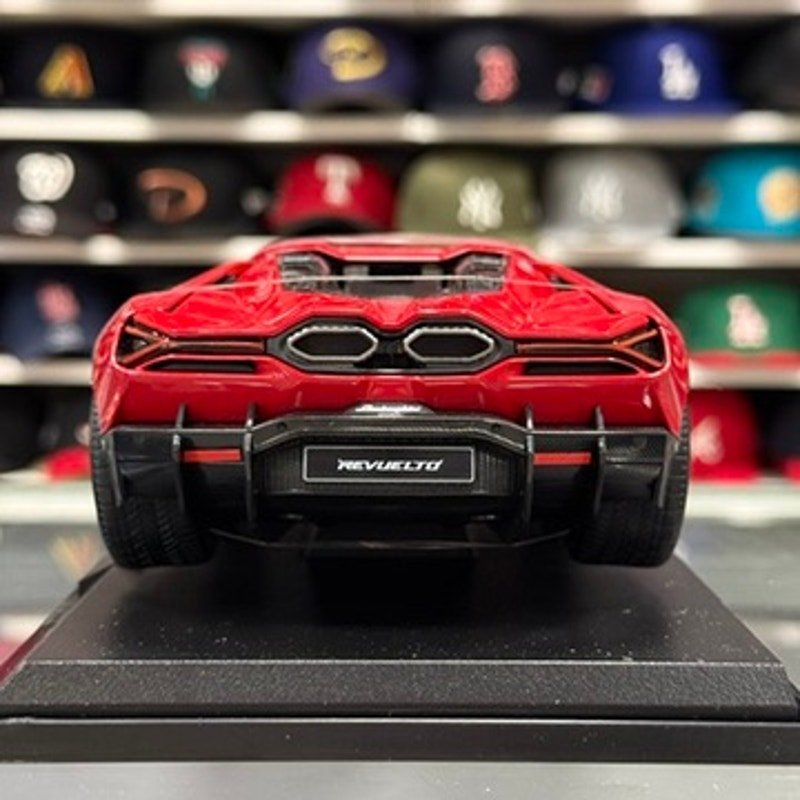 Maisto Lamborghini Revuelto Rosso Corsa Red 1/18 Scale Diecast Model Car | New - Product Image