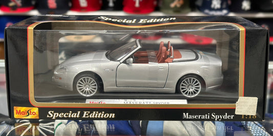 Maisto Maserati Spyder Silver 1/18 Scale Diecast Model Car - Product Image