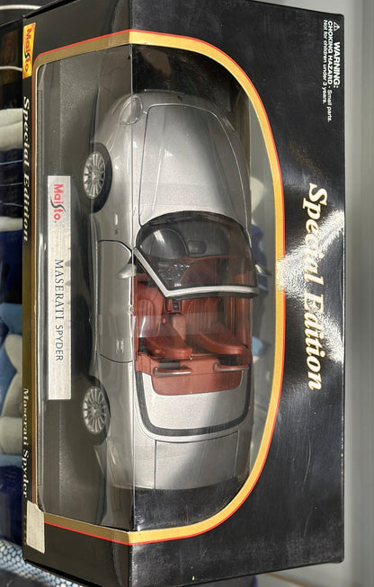 Maisto Maserati Spyder Silver 1/18 Scale Diecast Model Car - Product Image