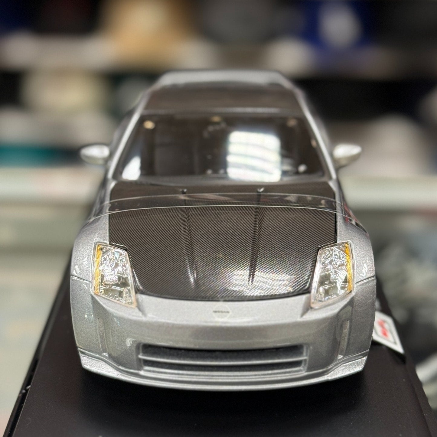 Maisto Nissan 350Z Nismo Silver w/ Bronze Wheel 1/18 Scale Diecast Model Car | New - Product Image