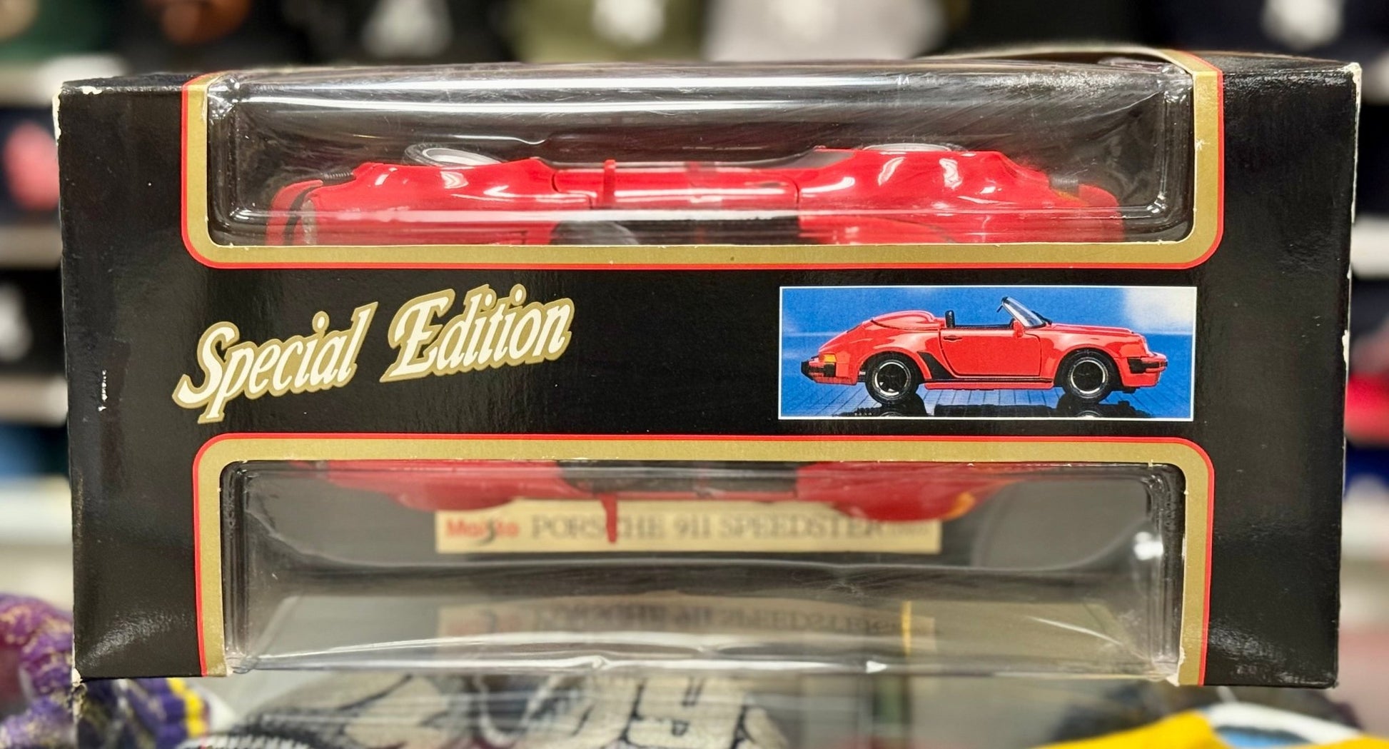 Maisto Porsche 911 Carrera Speedster Red 1/18 Scale Diecast Model Car | New - Product Image