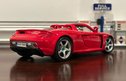 Maisto Porsche Carerra GT Guards Red 1/18 Scale Diecast Model Car | New - Product Image