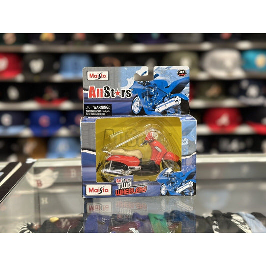 Maisto Scarabeo Vespa 1/18 Scale Diecast Model Bike | New - Product Image