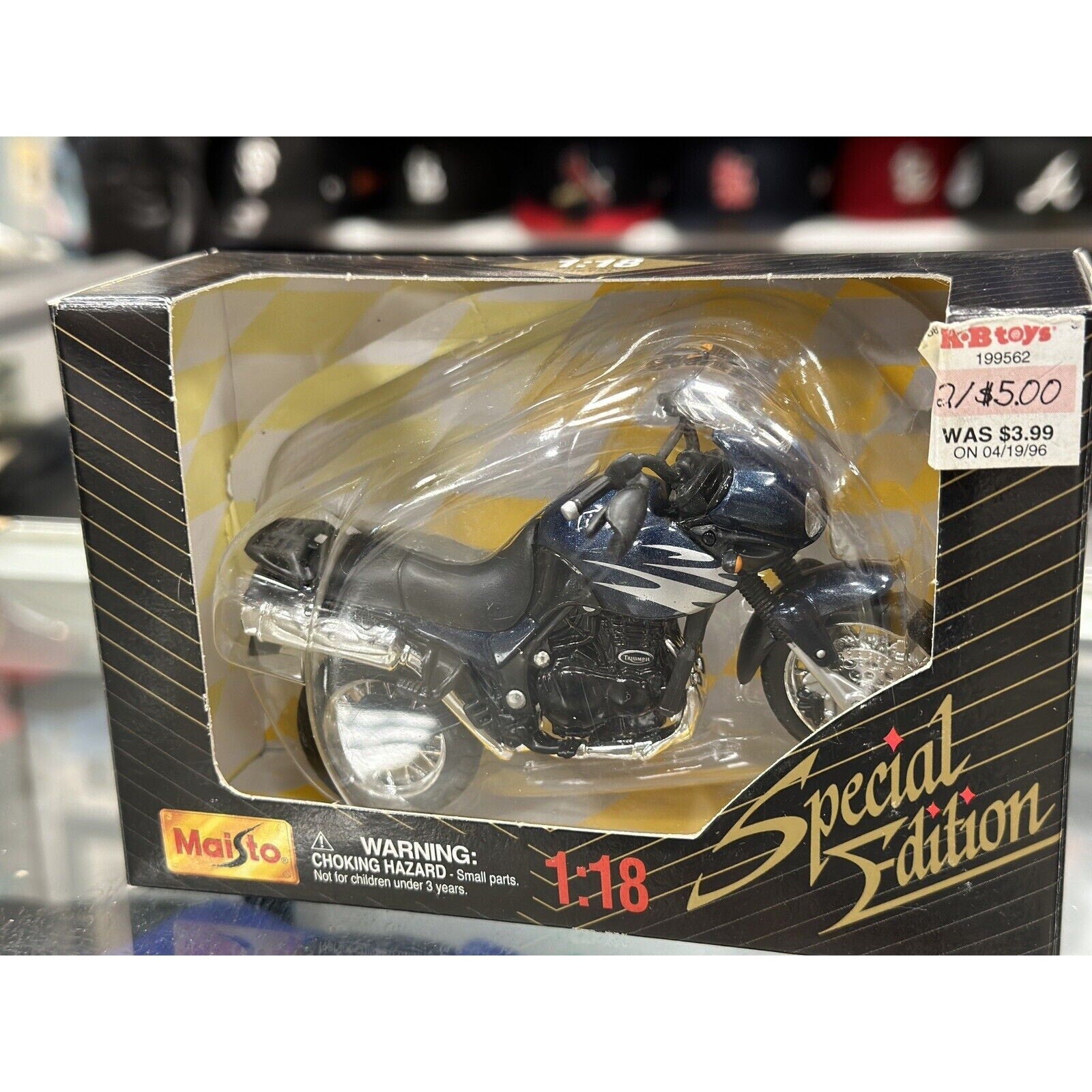 Maisto Triumph Motorcycle 1/18 Scale Diecast Model Bike | New - Product Image