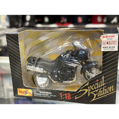 Maisto Triumph Motorcycle 1/18 Scale Diecast Model Bike | New - Product Image