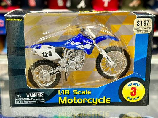 Maisto Yamaha 123 1/18 Scale Diecast Model Bike | New - Product Image