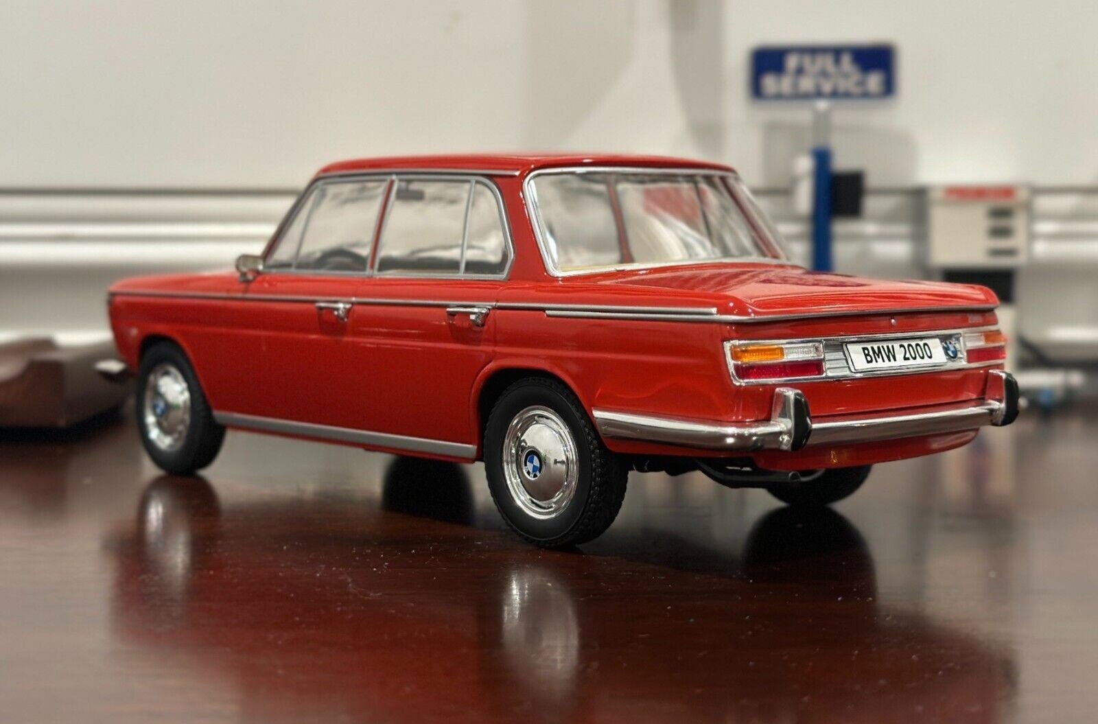 MCG 1966 BMW 2000 Red 1/18 Scale Resin Model Car - Product Image