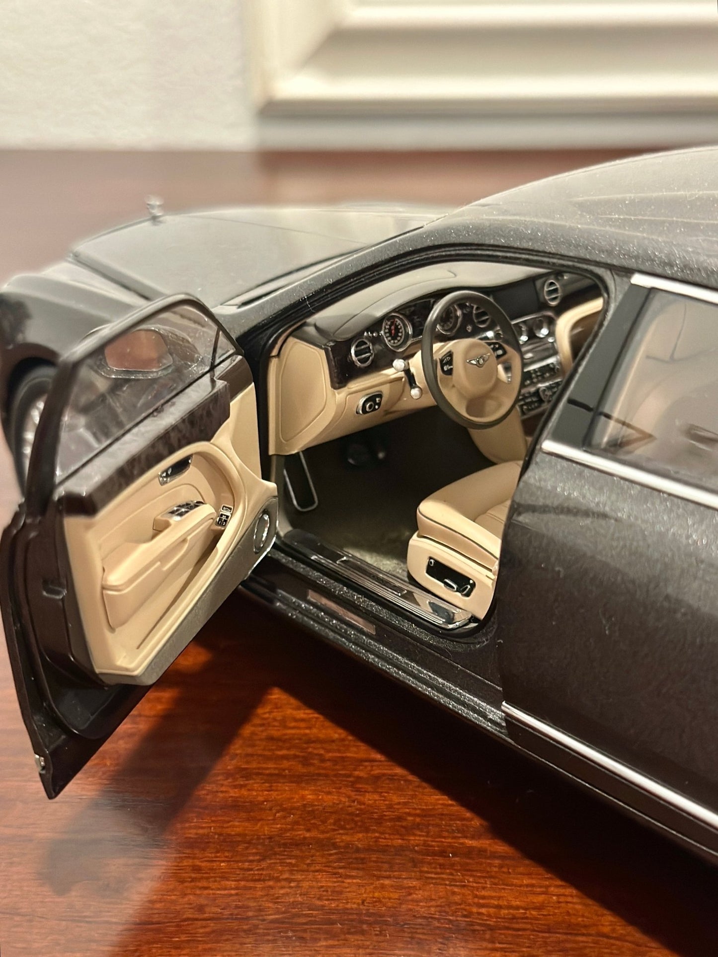 Minichamps Bentley Mulsanne Gray w/ Tan 1/18 Scale Diecast Model Car - Product Image
