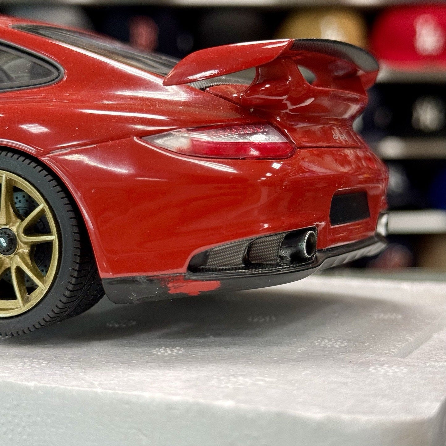 Minichamps Porsche 911 997 GT2 RS Guards Red w/ Bronze Wheels 1/18 Scale Diecast Model Car - Product Image