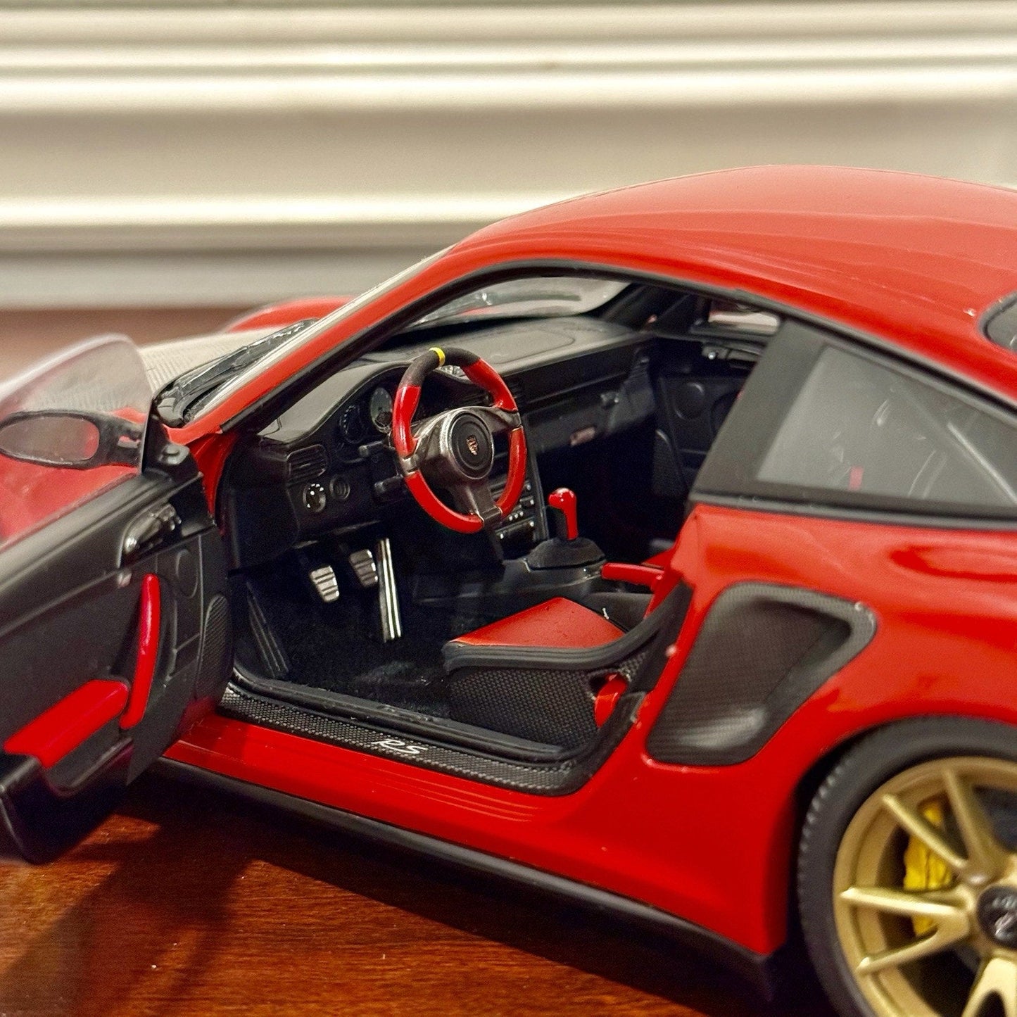 Minichamps Porsche 911 997 GT2 RS Guards Red w/ Bronze Wheels 1/18 Scale Diecast Model Car - Product Image