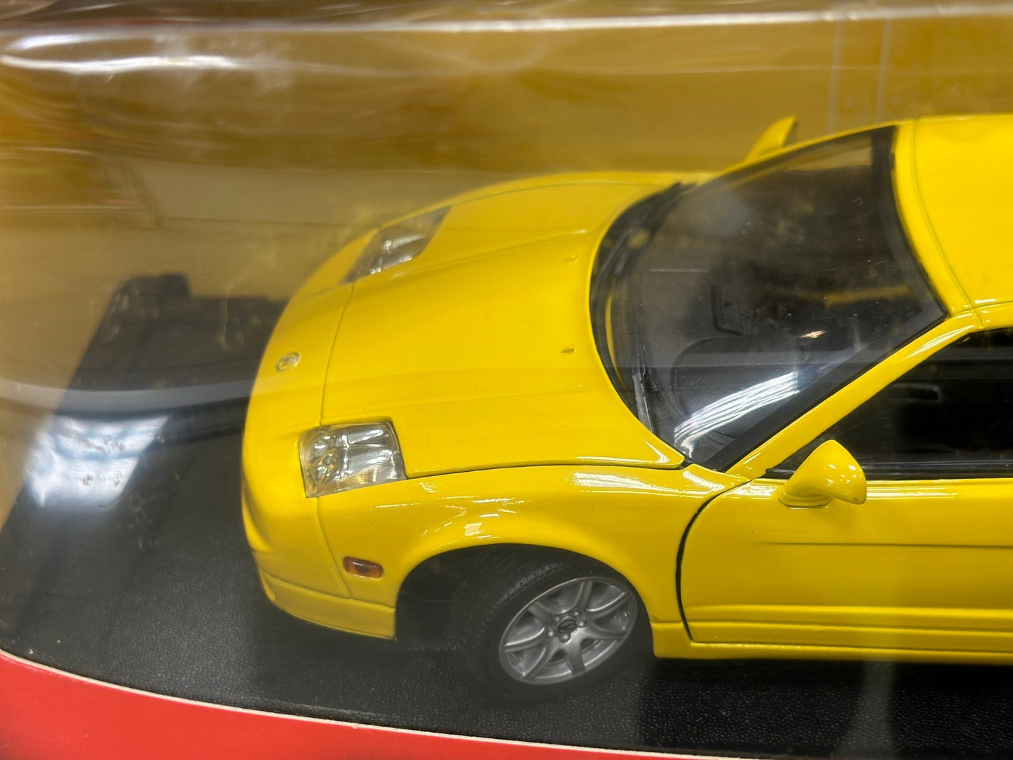 Motormax Acura NSX NA2 Yellow 1/18 Scale Diecast Model Car - Product Image