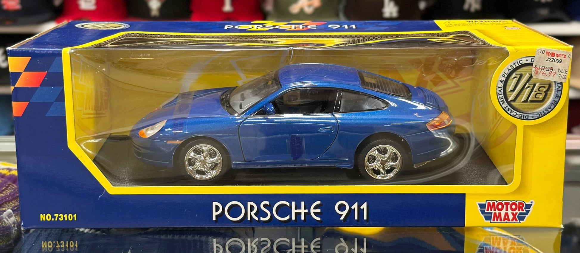 Motormax Porsche 911 Blue 1/18 Scale Diecast Model Car - Product Image