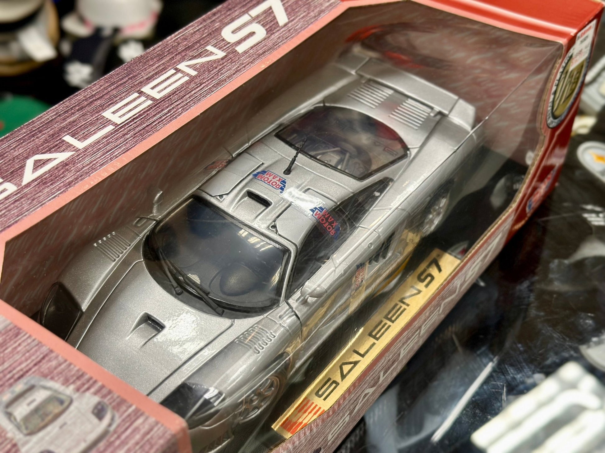 Motormax Saleen S7 Silver 1/18 Scale Diecast Model Car | New - Product Image