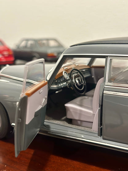 NOREV 1952 Mercedes 300 Gray 1/18 Scale Diecast Model Car - Product Image