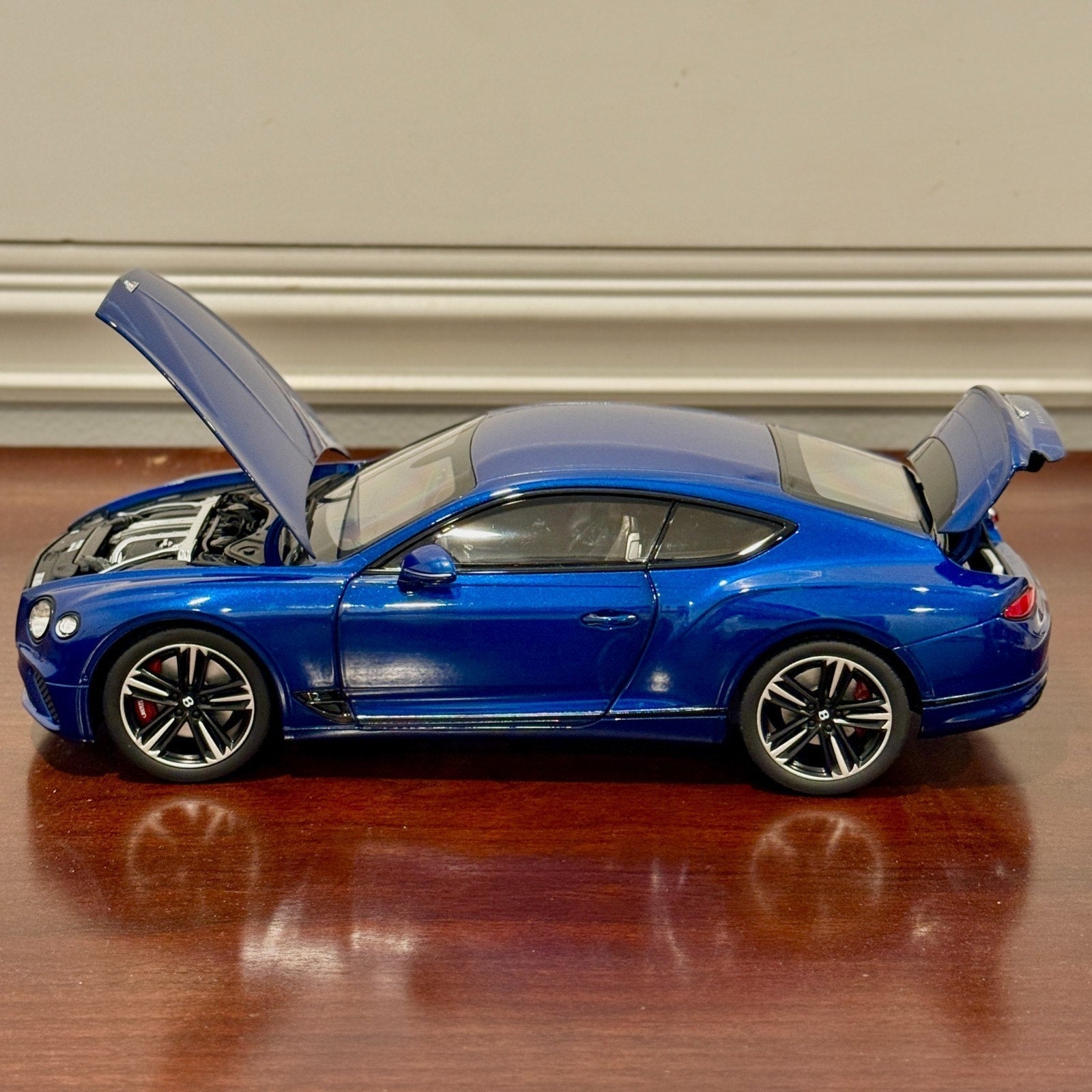 NOREV Bentley Continental GT Blue 1/18 Scale Diecast Model Car - Product Image