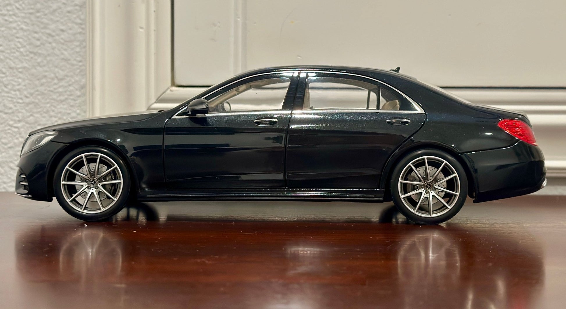 NOREV Mercedes Benz S-Class 'AMG Package' 1/18 Scale Diecast Model Car - Product Image