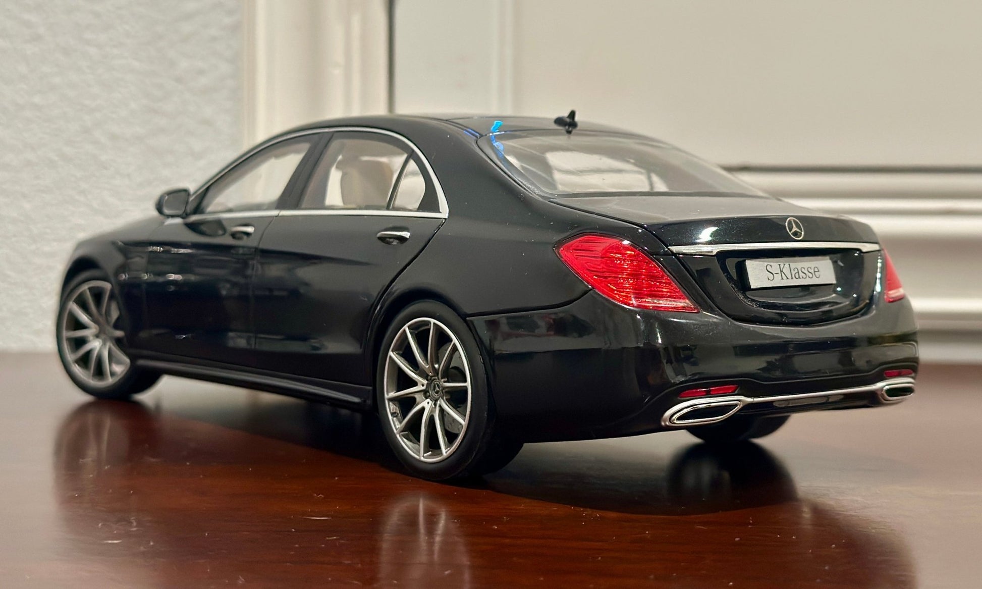NOREV Mercedes Benz S-Class 'AMG Package' 1/18 Scale Diecast Model Car - Product Image