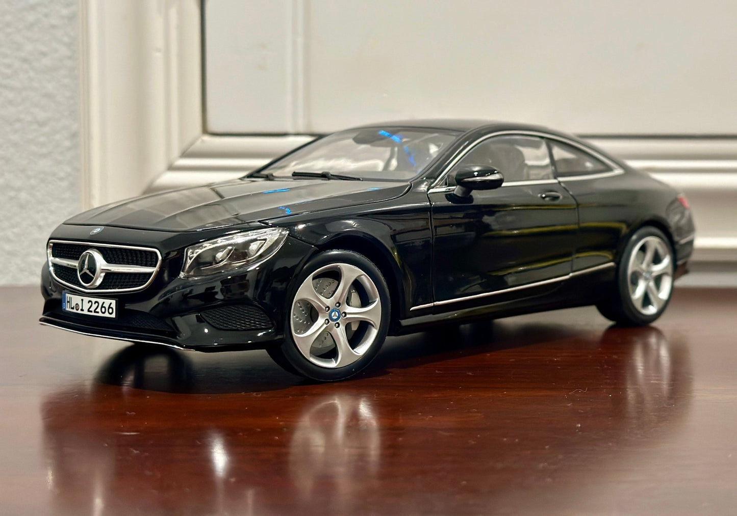 NOREV Mercedes Benz S-Class Black 1/18 Scale Diecast Model Car - Product Image