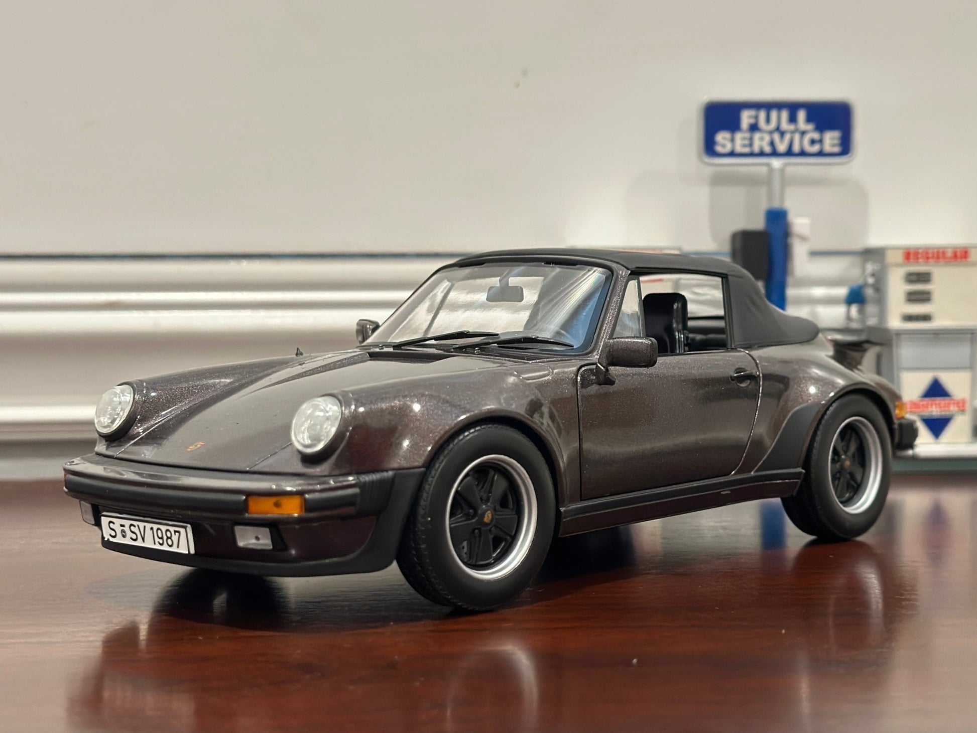 NOREV Porsche 911 930 Turbo Cabriolet Metallic Brown 1/18 Scale Diecast Model Car - Product Image