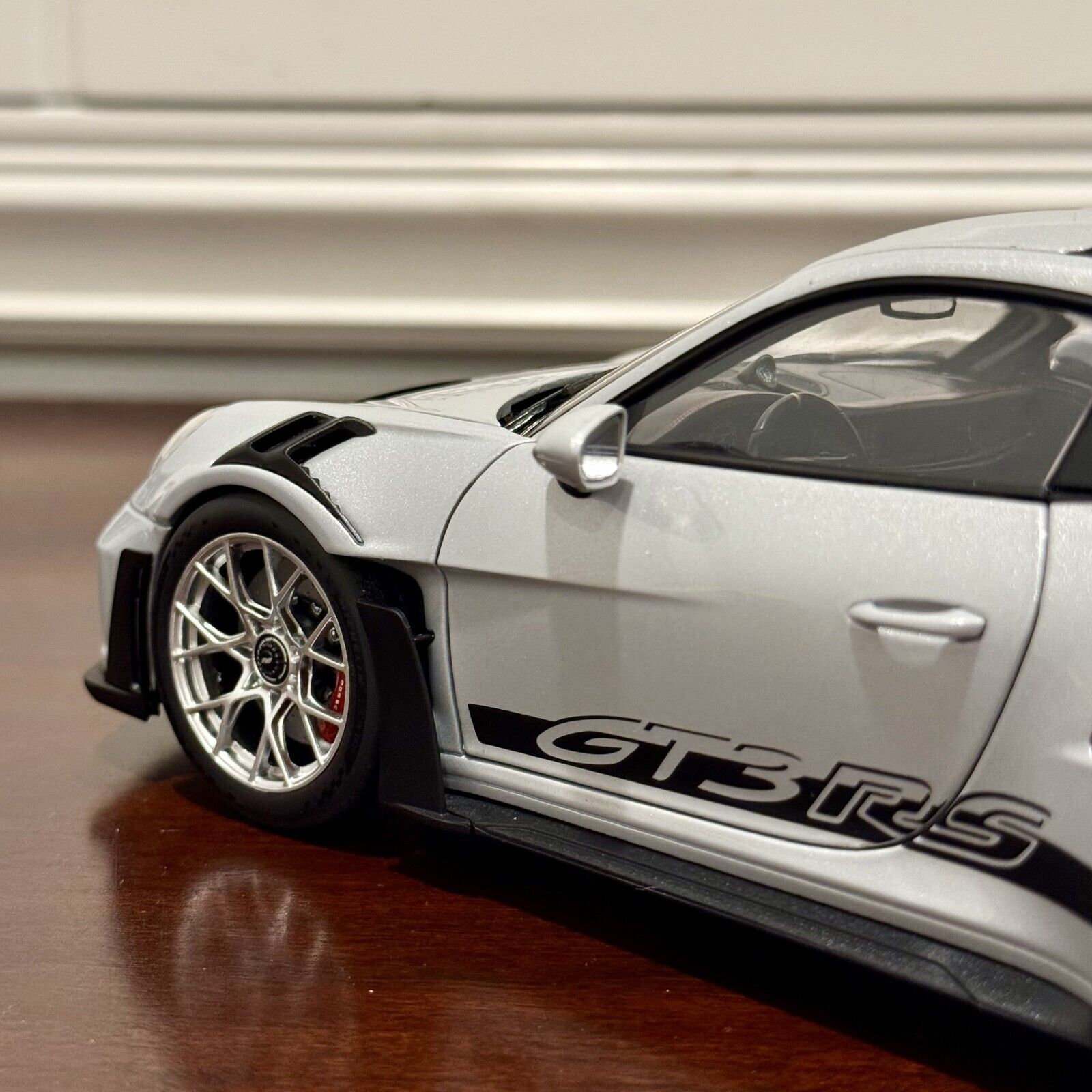 NOREV Porsche 911 992 GT3 RS Metallic Ice Grey 1/18 Scale Diecast Model Car - Product Image