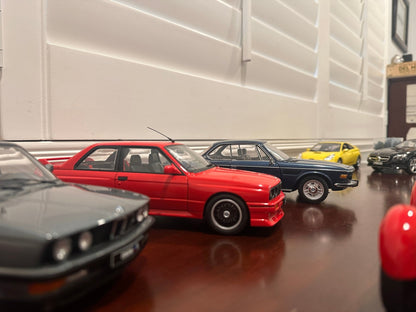 Ottomobile BMW 7-Series 'Alpina B7' Red 1/18 Scale Resin Model Car - Product Image