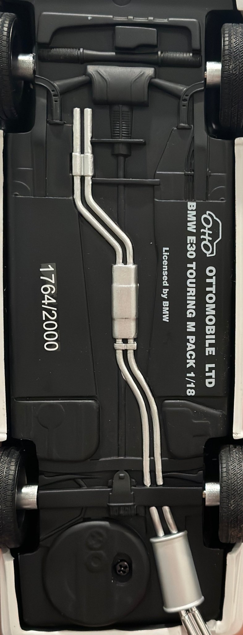 Ottomobile BMW E30 Touring Alpine White 1/18 Scale Resins Model Car - Product Image