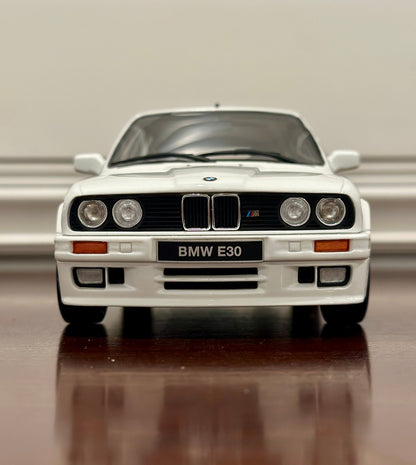 Ottomobile BMW E30 Touring Alpine White 1/18 Scale Resins Model Car - Product Image