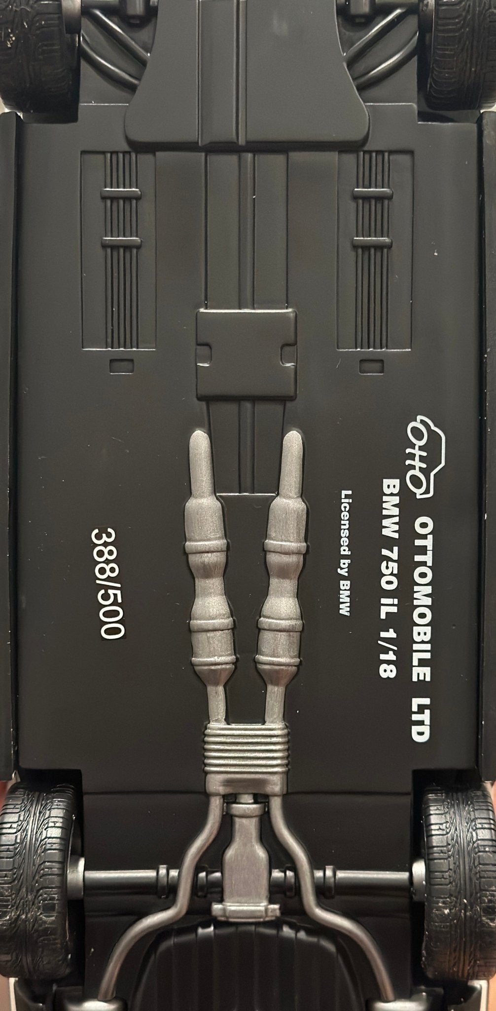 Ottomobile BMW E38 750Il White 1/18 Scale Resin Model Car - Product Image