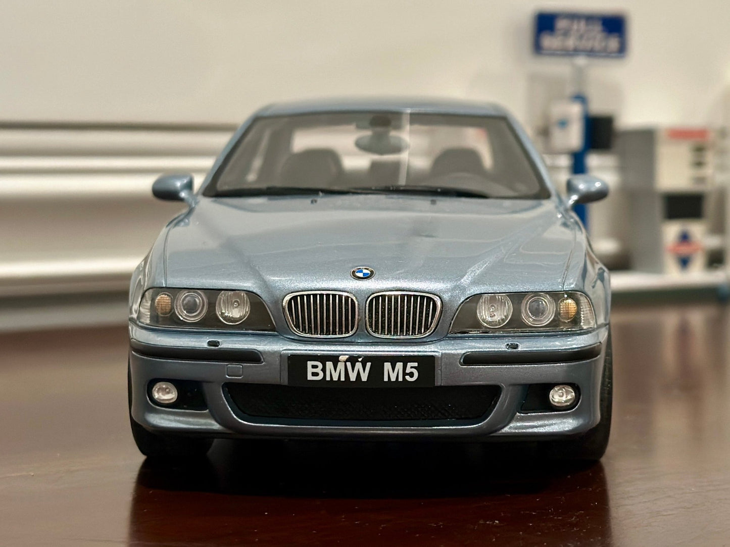 Ottomobile BMW E39 M5 Silverwater Blue 1/18 Scale Resin Model Car | New - Product Image
